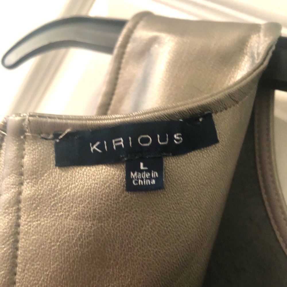 Kirious, Cropped Top. NWT - Picture 3 of 8